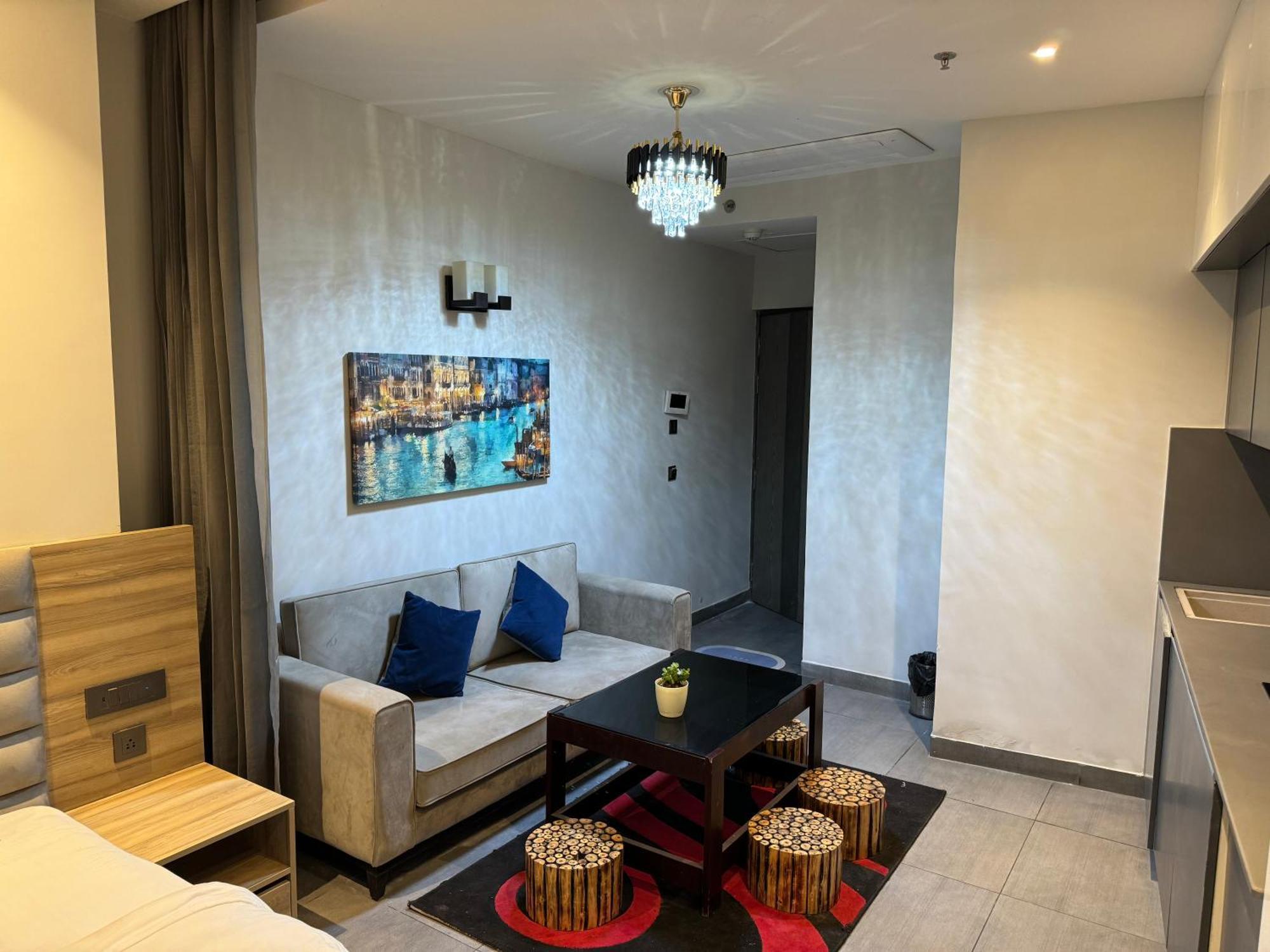 Skyline Apartment